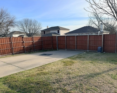 2531 Barksdale Drive - Photo Thumbnail 17