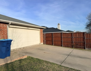 2531 Barksdale Drive - Photo Thumbnail 16