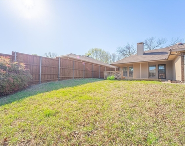 410 W Oak Street - Photo Thumbnail 17