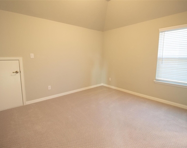 7235 Sanctuary - Photo Thumbnail 24