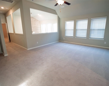 7235 Sanctuary - Photo Thumbnail 21