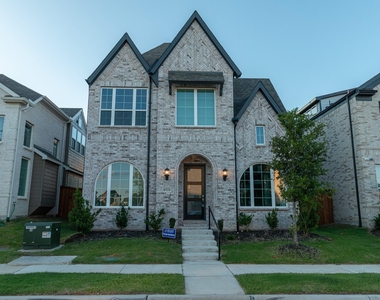 4924 Daybreak Drive - Photo Thumbnail 1