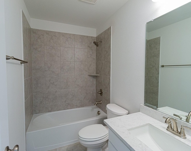 4924 Daybreak Drive - Photo Thumbnail 32