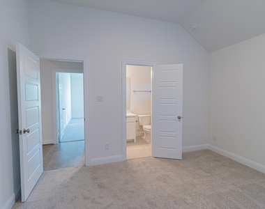 4924 Daybreak Drive - Photo Thumbnail 38