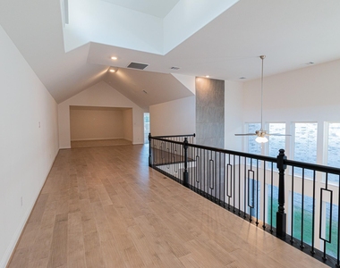 4924 Daybreak Drive - Photo Thumbnail 33