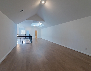 4924 Daybreak Drive - Photo Thumbnail 36