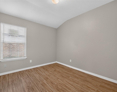 756 River Garden Drive - Photo Thumbnail 12