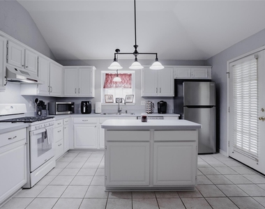 2918 Periwinkle Court - Photo Thumbnail 14