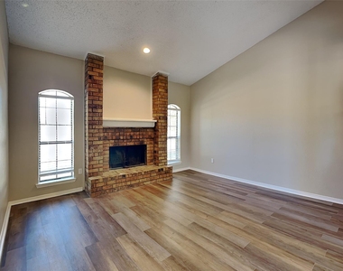 6700 Alissa Drive - Photo Thumbnail 1