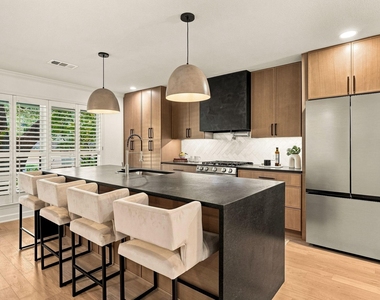 6837 Arboreal Drive - Photo Thumbnail 6