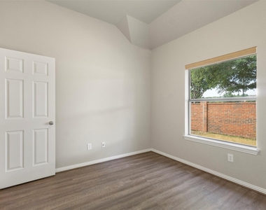 9413 Granger Lane - Photo Thumbnail 29