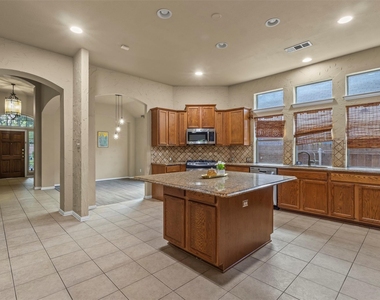 9413 Granger Lane - Photo Thumbnail 12