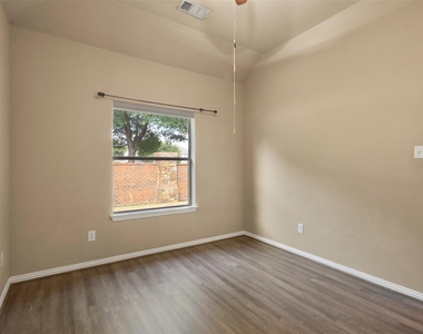 9413 Granger Lane - Photo Thumbnail 33