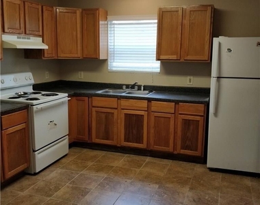 4318 Cicero Street - Photo Thumbnail 3