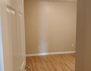 4318 Cicero Street - Photo Thumbnail 6