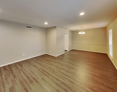 1205 Harvest Glen Drive - Photo Thumbnail 3