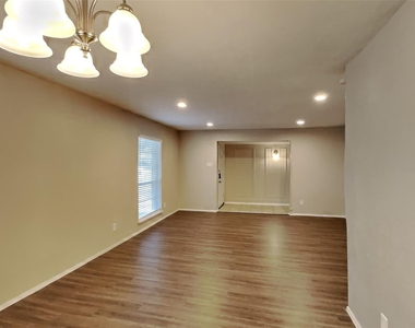 1205 Harvest Glen Drive - Photo Thumbnail 8
