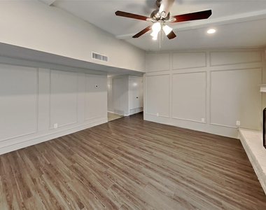 1205 Harvest Glen Drive - Photo Thumbnail 2
