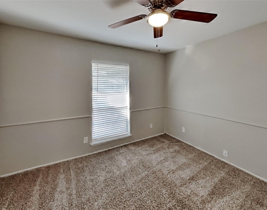 1205 Harvest Glen Drive - Photo Thumbnail 15
