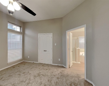 2988 Thames Trail - Photo Thumbnail 6