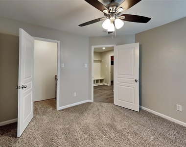 4868 Ambrosia Drive - Photo Thumbnail 13