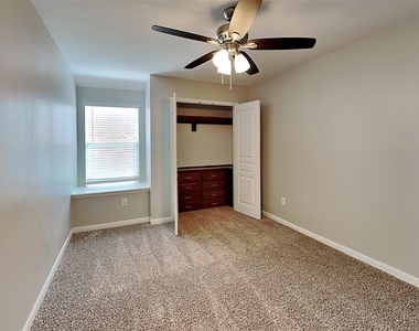 4868 Ambrosia Drive - Photo Thumbnail 11