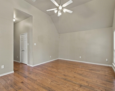 9424 Snowberry Drive - Photo Thumbnail 22