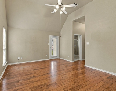 9424 Snowberry Drive - Photo Thumbnail 21