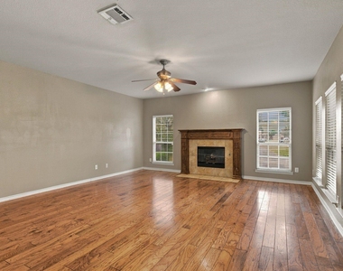 9424 Snowberry Drive - Photo Thumbnail 4