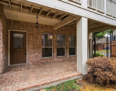 9424 Snowberry Drive - Photo Thumbnail 3