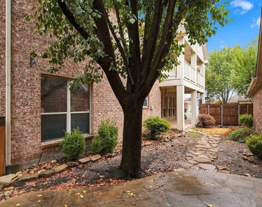 9424 Snowberry Drive - Photo Thumbnail 30