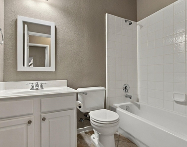 9424 Snowberry Drive - Photo Thumbnail 16