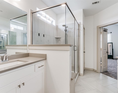 2744 Parkview Place - Photo Thumbnail 14