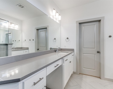 2744 Parkview Place - Photo Thumbnail 12