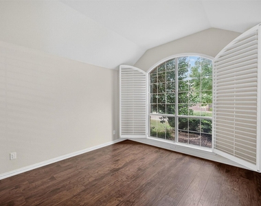 2408 Barranca Way - Photo Thumbnail 8