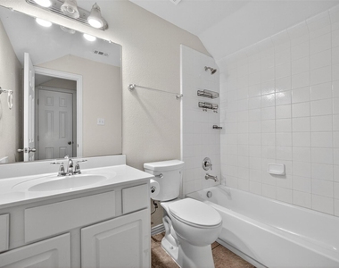 2408 Barranca Way - Photo Thumbnail 31