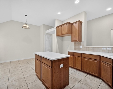 2408 Barranca Way - Photo Thumbnail 13