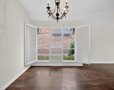 2408 Barranca Way - Photo Thumbnail 4