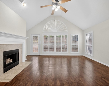 2408 Barranca Way - Photo Thumbnail 19