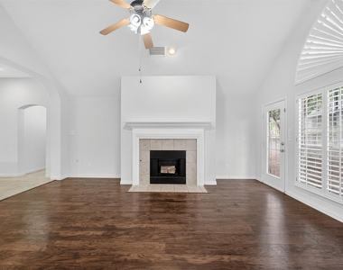 2408 Barranca Way - Photo Thumbnail 15