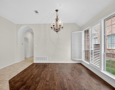2408 Barranca Way - Photo Thumbnail 7