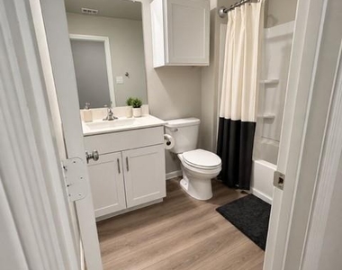 717 Big Bend Parkway - Photo Thumbnail 4