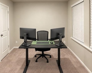 717 Big Bend Parkway - Photo Thumbnail 3