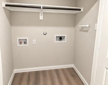 717 Big Bend Parkway - Photo Thumbnail 10