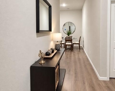 717 Big Bend Parkway - Photo Thumbnail 1
