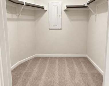 717 Big Bend Parkway - Photo Thumbnail 12