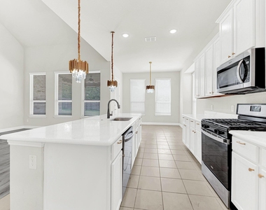 1415 Hickory Woods Way - Photo Thumbnail 6