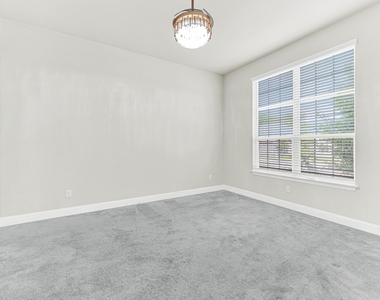 1415 Hickory Woods Way - Photo Thumbnail 14