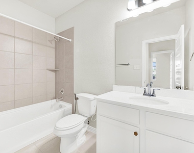 1415 Hickory Woods Way - Photo Thumbnail 27