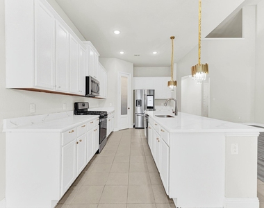 1415 Hickory Woods Way - Photo Thumbnail 5